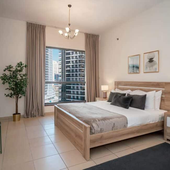 best airbnbs dubai marina 3b flat bed
