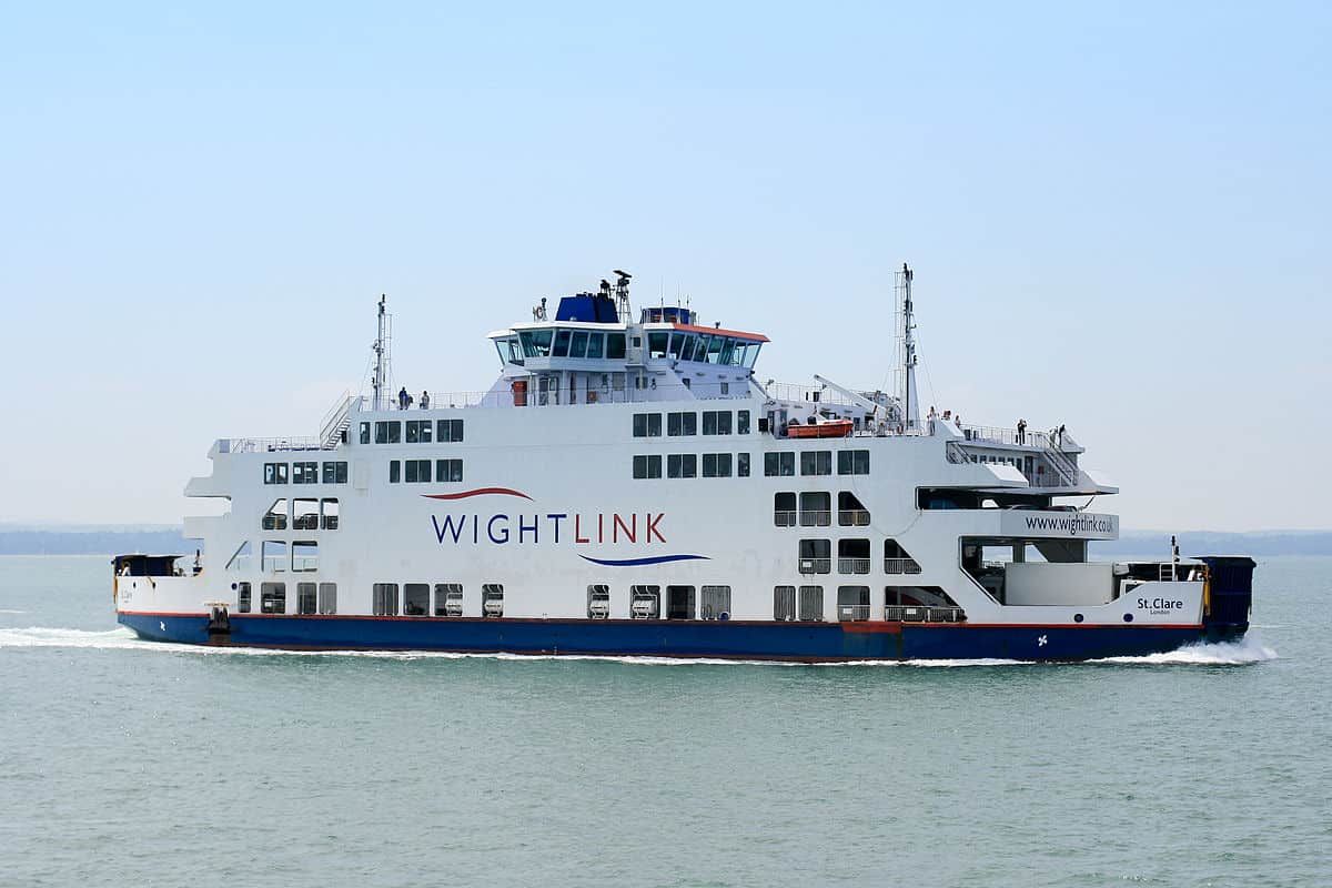 catamaran ferry to isle of wight