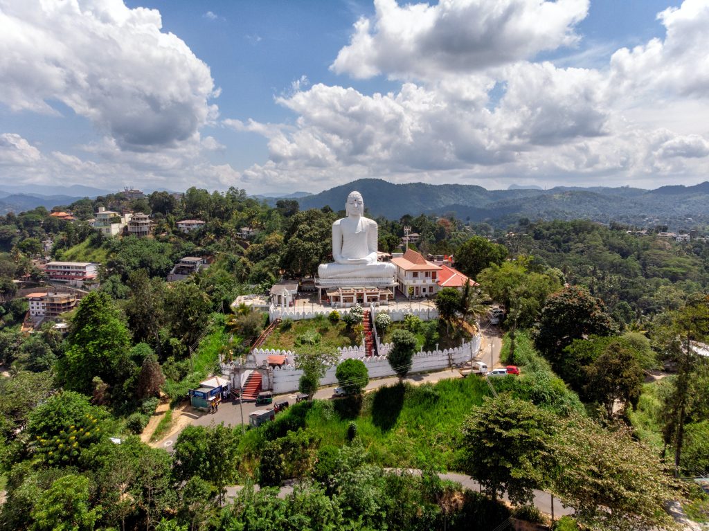 best things to do kandy Bhairovakanda Buddha Statue