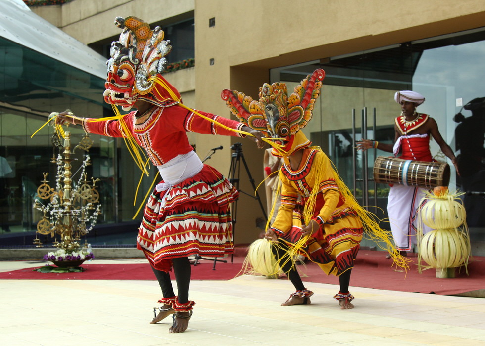 things to do kandy dancing