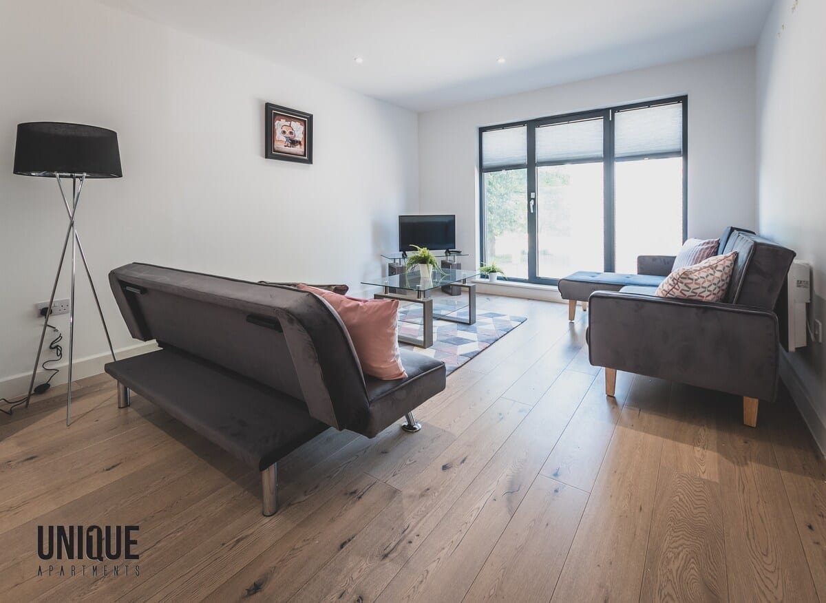 best airbnbs southampton harbour living room