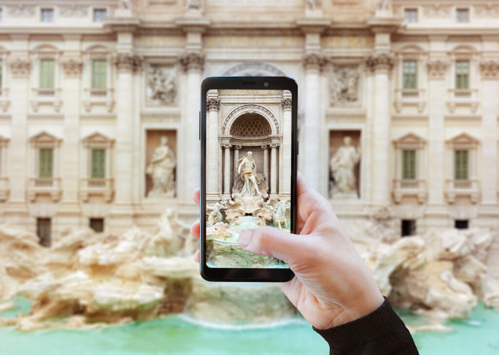 travel camera taking pictures with smartphone