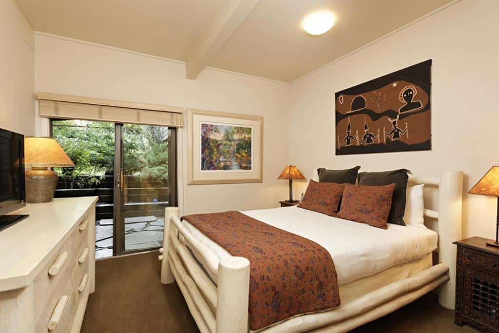 best cabins aspen bright and airy bedroom