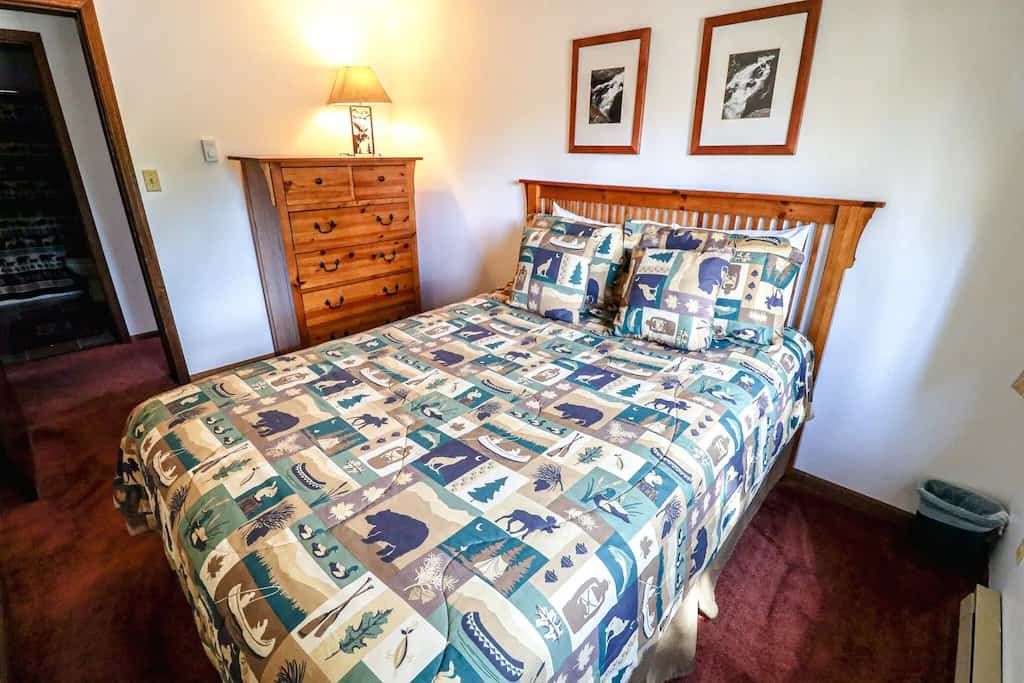 Grand lake cabins moose pond bedroom