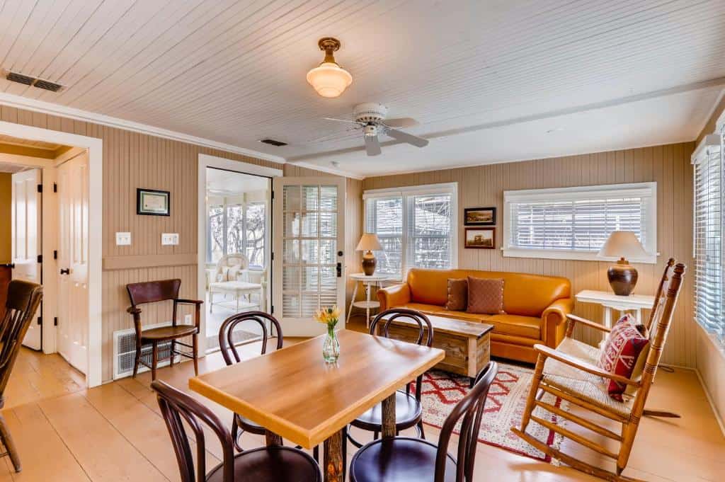best hotels in Nederland Colorado Chautauqua Cottages living room