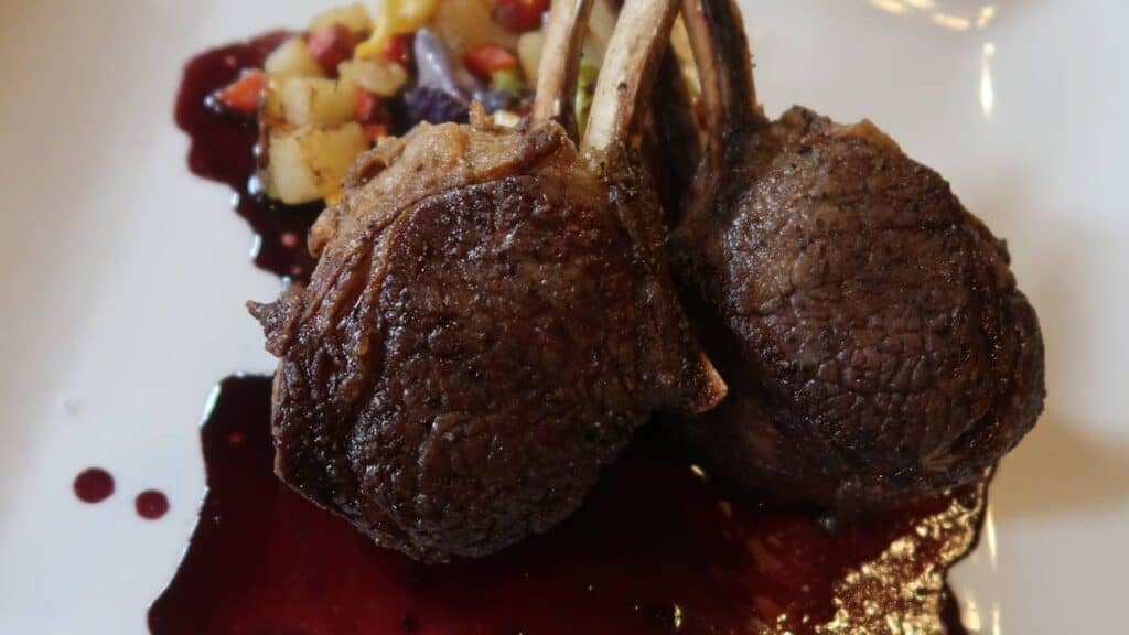 best black hawk restaurant roxy